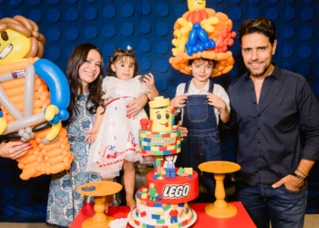 Thiago Arancam e Aline Frare celebram os sete anos do filho Francisco
