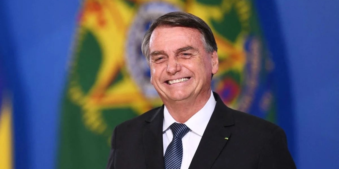 Creme Dental Bolsonaro é lançado e vira assunto nas redes