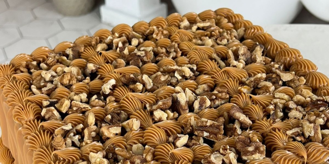 Viralização dos bolos quadrados inspira novo projeto de confeiteira do ABC