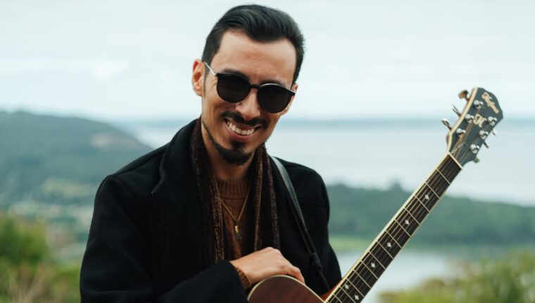 Cantor e compositor Léo Richar vive uma nova fase na carreira e reforça um projeto de expansão voltado ao mercado nacional.