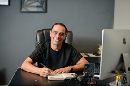 Márcio Ferrari, da MSServer, alerta sobre a necessidade de fechar contratos estratégicos para não ficarem defasados.