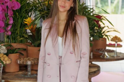 Sofia Furlan Teixeira criou o LigaCap a partir da venda de uma coleção de bonés desenvolvida especialmente para a Liga Jovem, da Liga Feminina de Combate ao Câncer no RS.