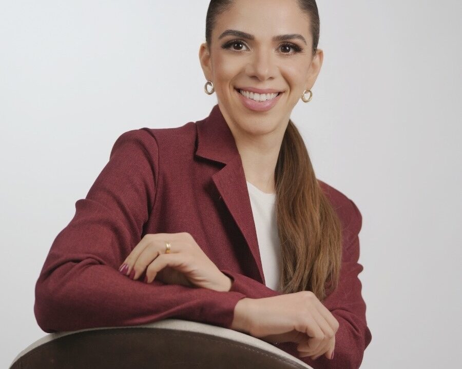 Vivian Bettoni afirma que a próxima fronteira da IA nas empresas pode estar nos bastidores da alta liderança.