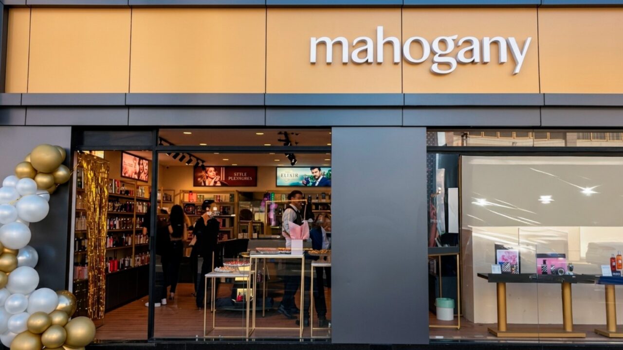 Mahogany abre oito lojas e aposta em unidade multicanal.