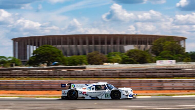 Daniel Lancaster revela cockpit e estratégia para etapa em Brasília já.